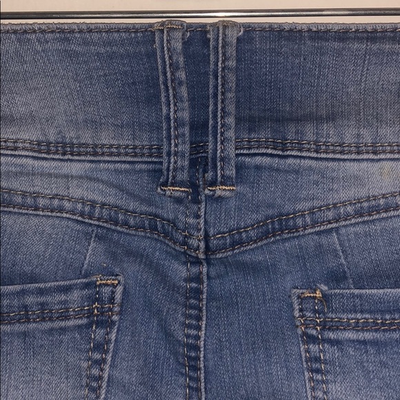 Evermore Distressed Denim - Picture 8 of 13